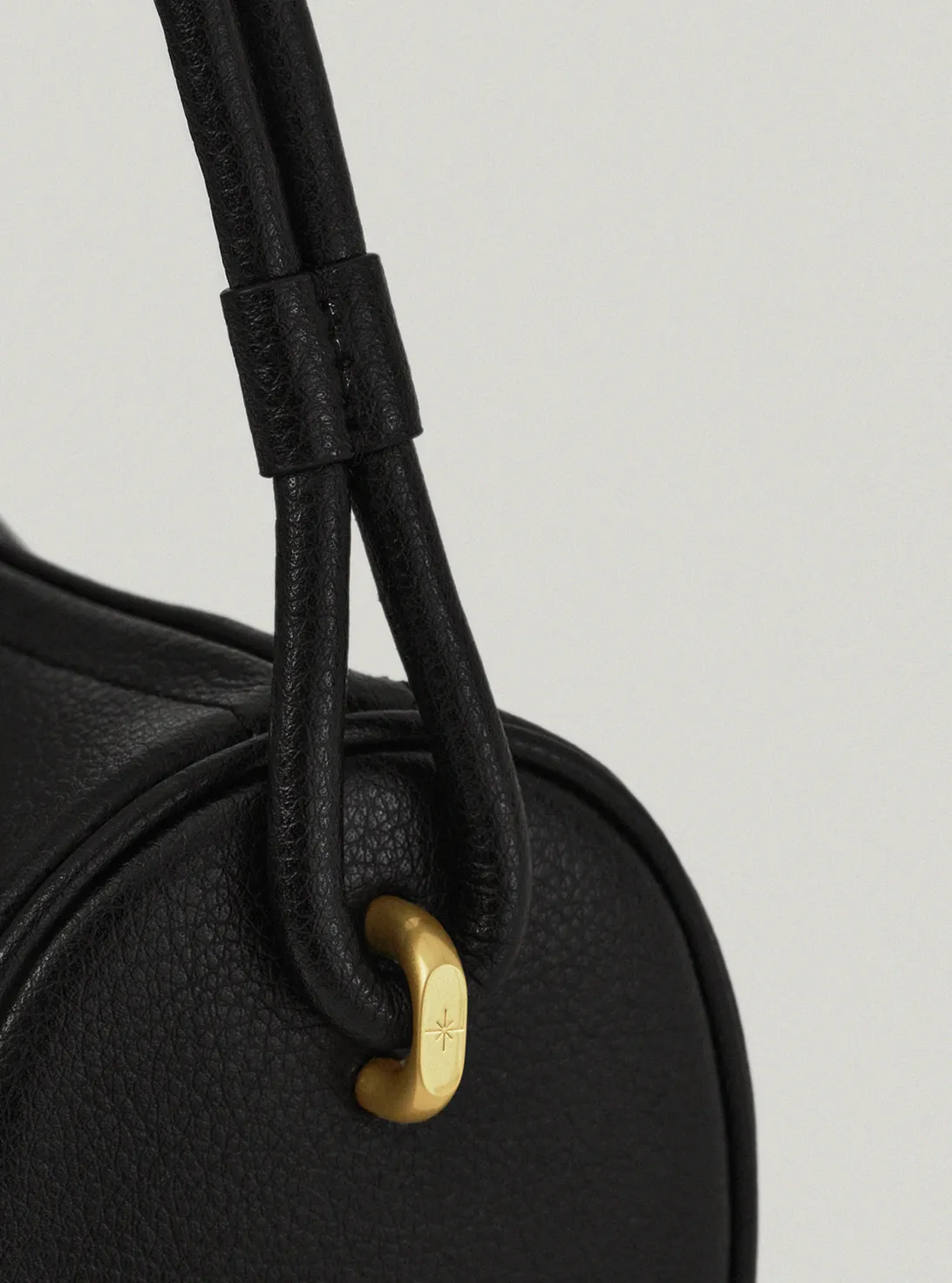 Base Barrel Bag In Soft Black