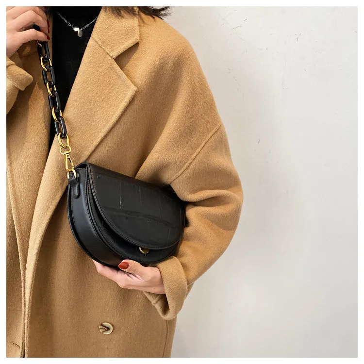 CL970 - - Lisa Black Crossbody Handbag
