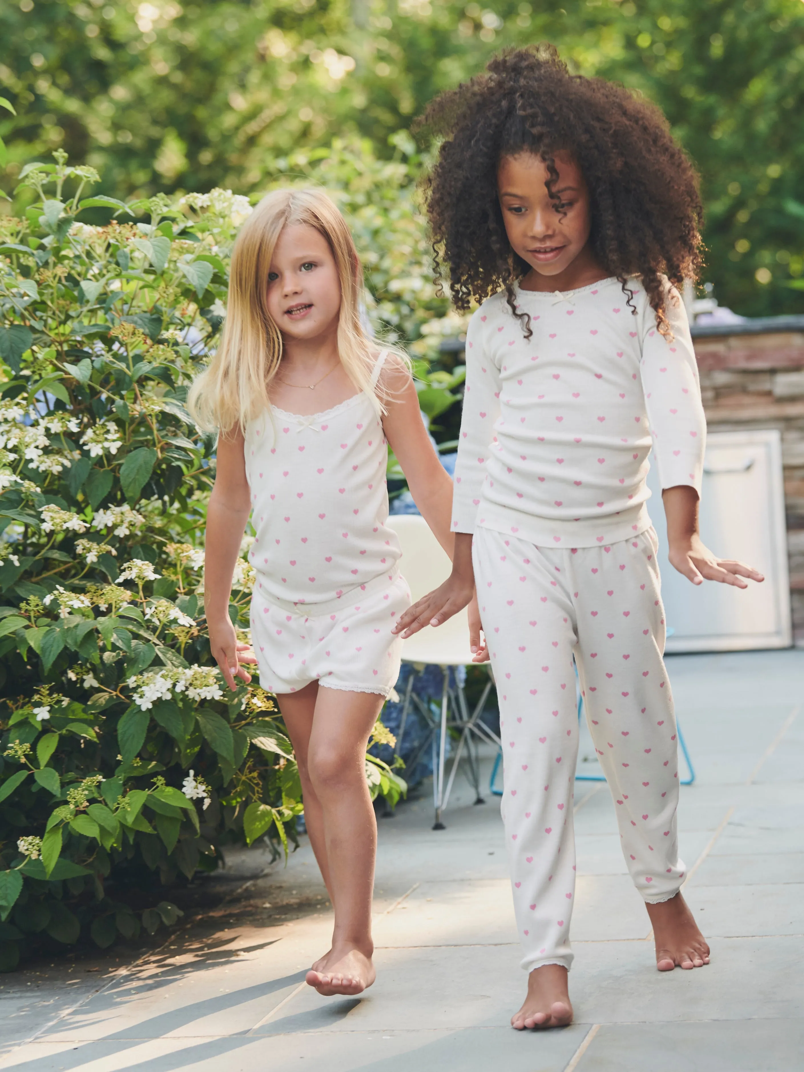 GIRLS PINK HEARTS Print Lookbook