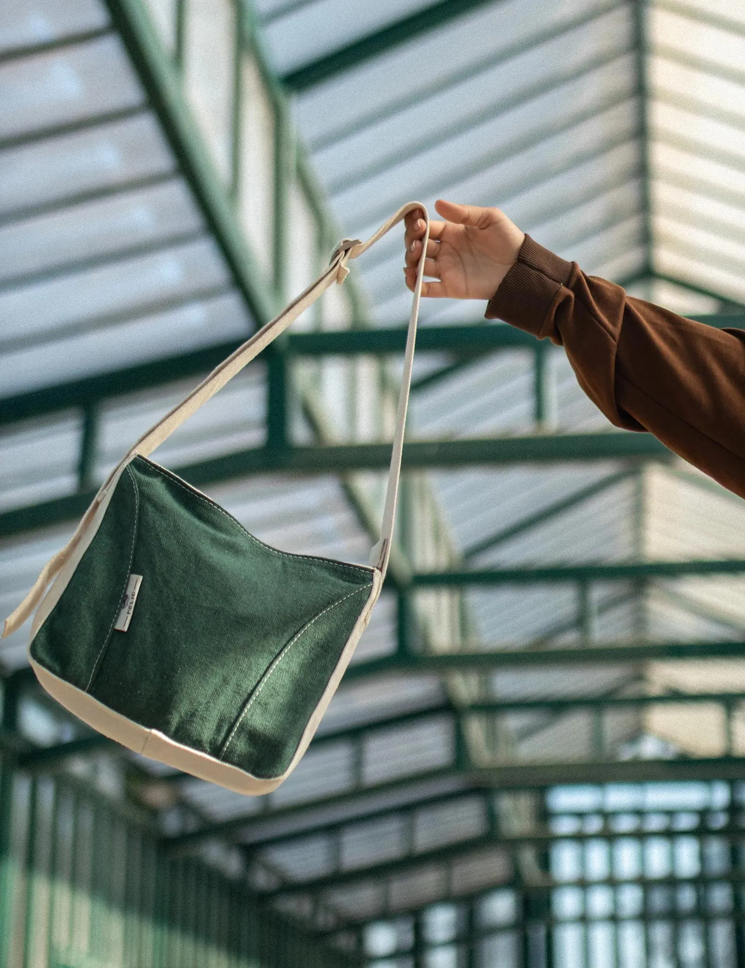 RAW Go-To Cross Bag - Helio